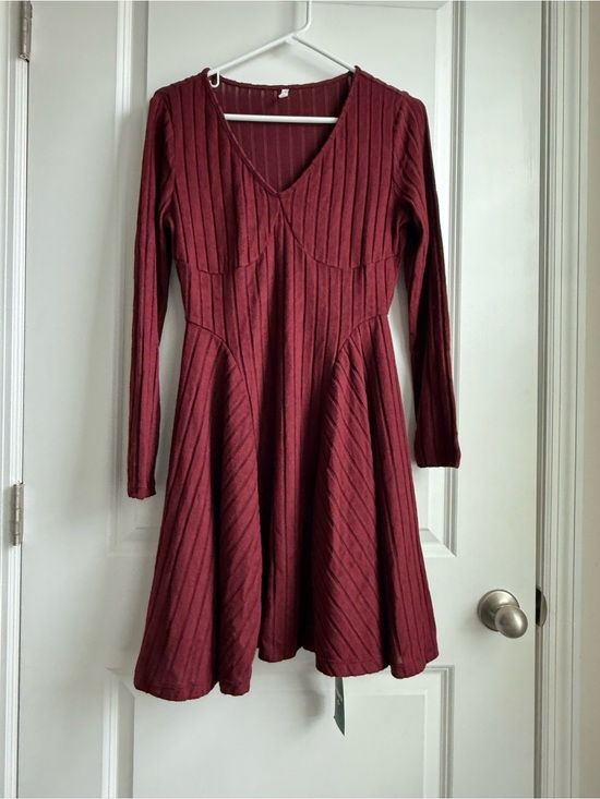 HALARA Dresses & Skirts - HALARA NWT Ribbed Fit-and-Flare Long-Sleeve Dress in Burgundy